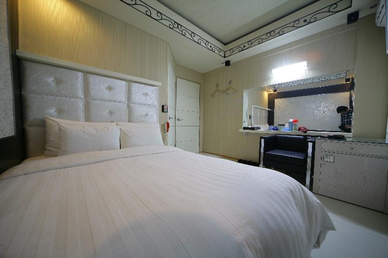 Hit Motel 2*