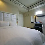 Hit Hotel